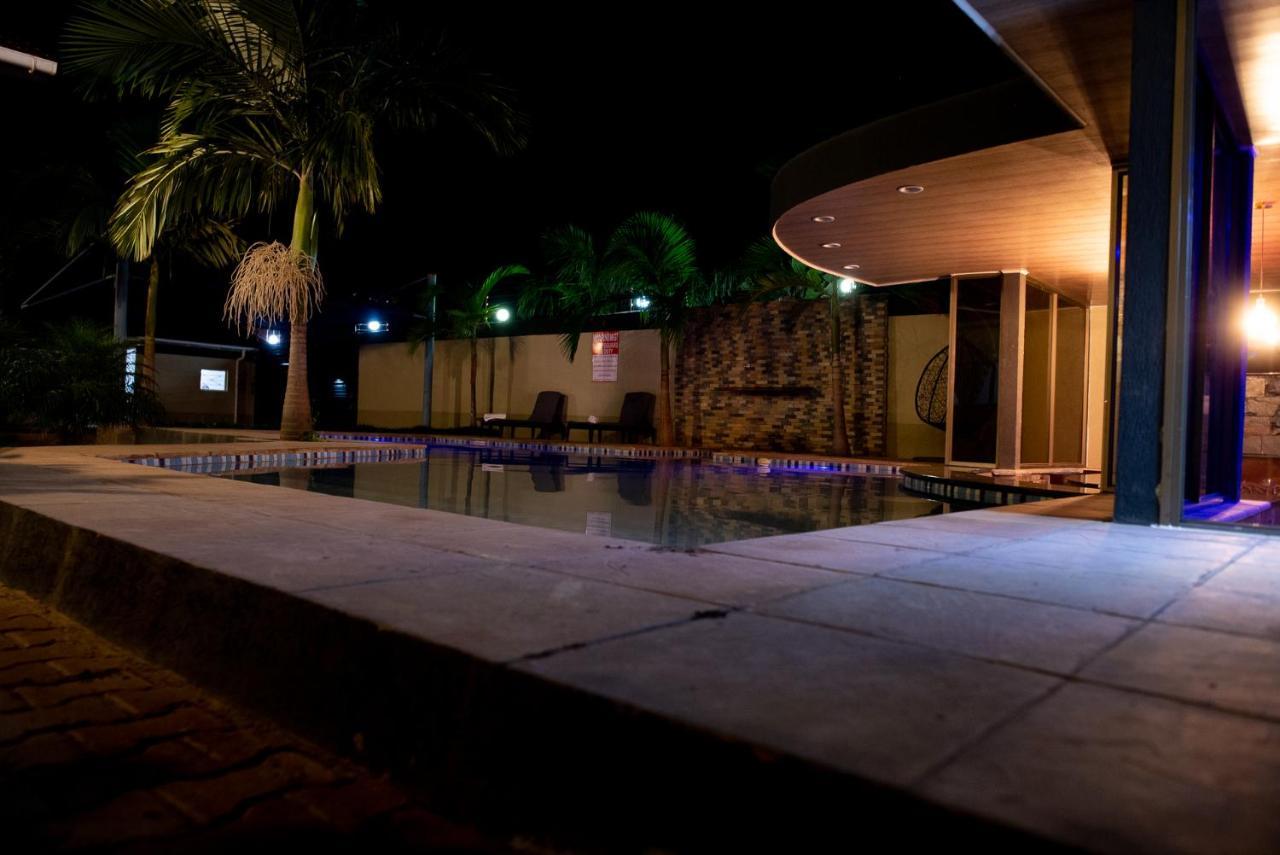 Emc Fully Furnished &Serviced Villas 4 Bedroom With Solar Power , Private Pool, Starlink Wifi ,Aircons & Dstv Lusaka Eksteriør bilde